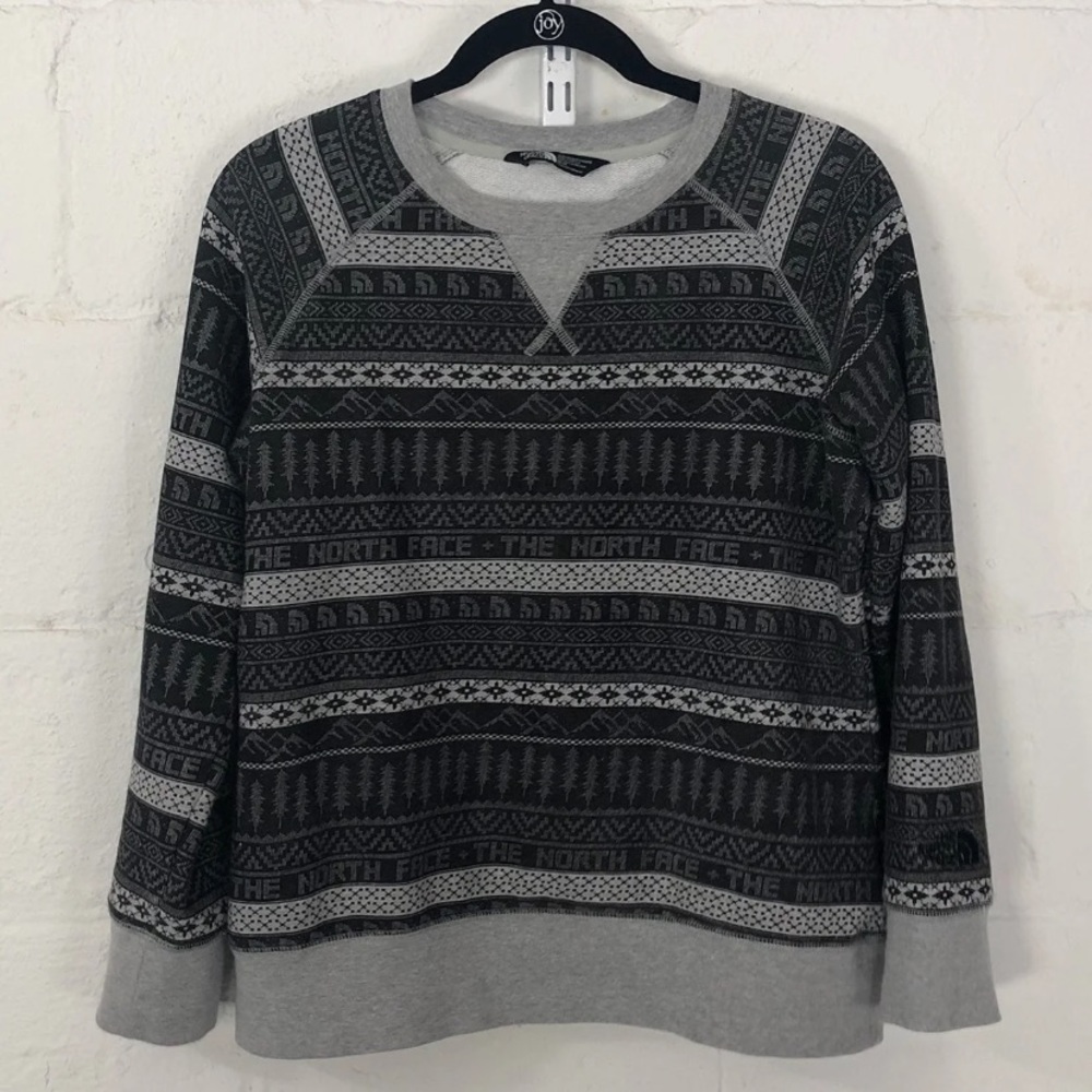 Women’s Size Medium North Face Sweater